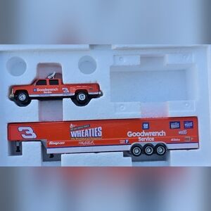 Dale Earnhardt 1997 Dually With Show Trailer 1 Of 5000 Made World Wide